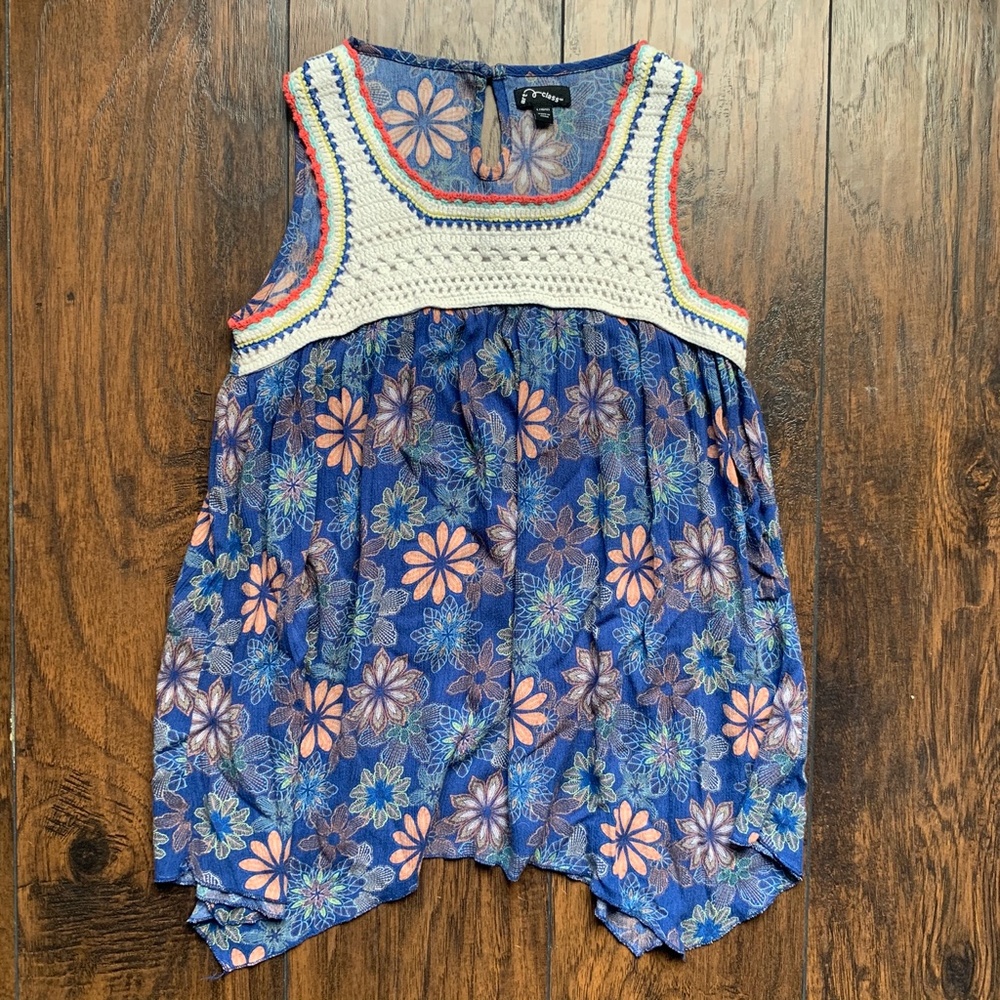 Art Class L 10/12 Babydoll floral crochet tank top
